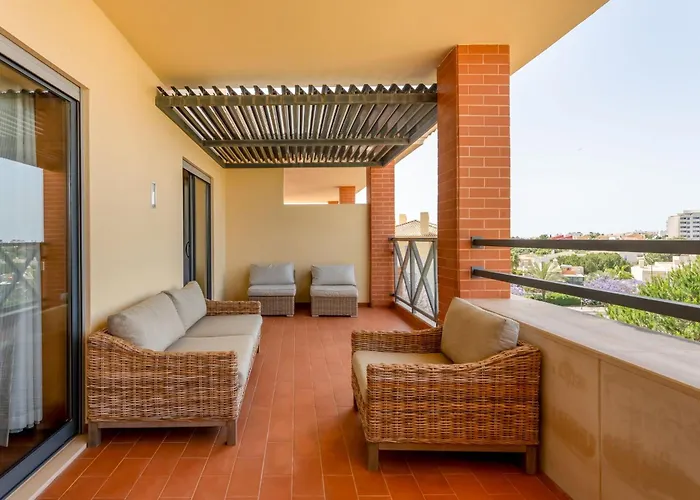 Apartamento Penthouse With Pool View In By Lovelystay Albufeira