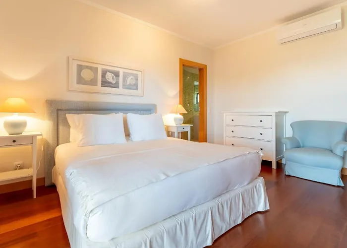 Penthouse With Pool View In By Lovelystay * Albufeira