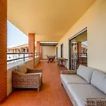 Penthouse With Pool View In By Lovelystay アパート アルブフェイラ
